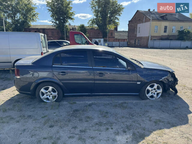 Синий Опель Вектра, объемом двигателя 2.2 л и пробегом 268 тыс. км за 2900 $, фото 4 на Automoto.ua