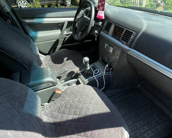 Синий Опель Вектра, объемом двигателя 1.91 л и пробегом 306 тыс. км за 6000 $, фото 5 на Automoto.ua