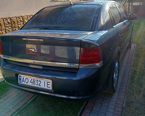 Опель Вектра 2008 в Иршава на Automoto.ua Синий Опель Вектра, объемом двигателя 2.2 л и пробегом 300 тыс. км за 5555 $, фото 2 на Automoto.ua