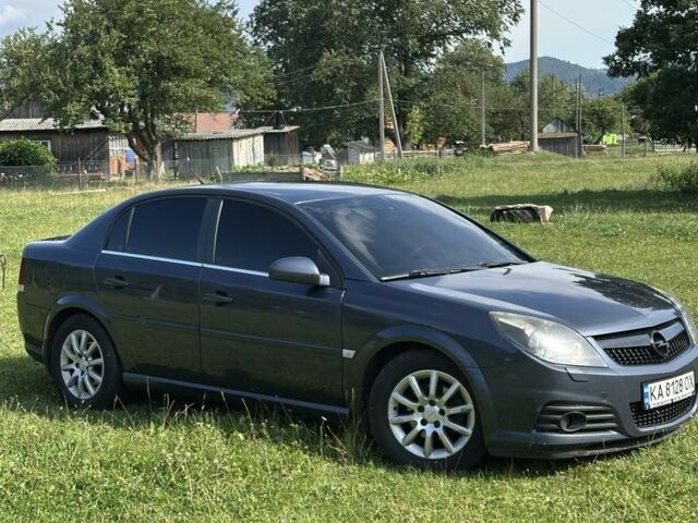 Синий Опель Вектра, объемом двигателя 2.2 л и пробегом 245 тыс. км за 5492 $, фото 1 на Automoto.ua