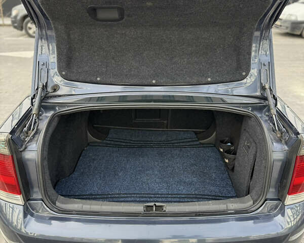 Синий Опель Вектра, объемом двигателя 2.2 л и пробегом 187 тыс. км за 6999 $, фото 27 на Automoto.ua