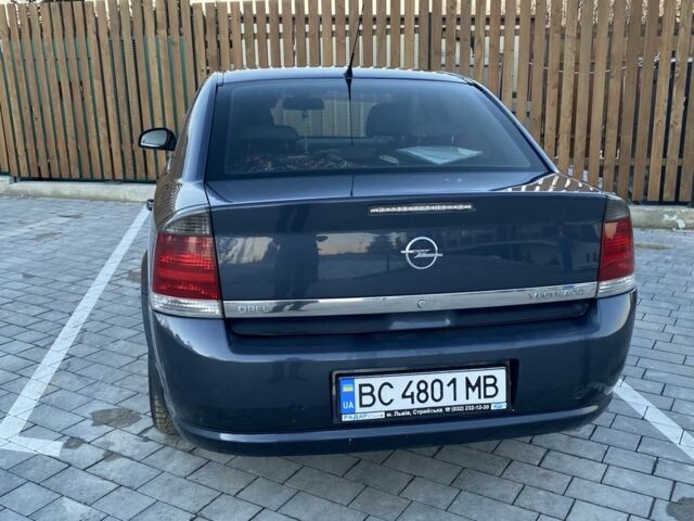 Синий Опель Вектра, объемом двигателя 2.2 л и пробегом 250 тыс. км за 6000 $, фото 1 на Automoto.ua