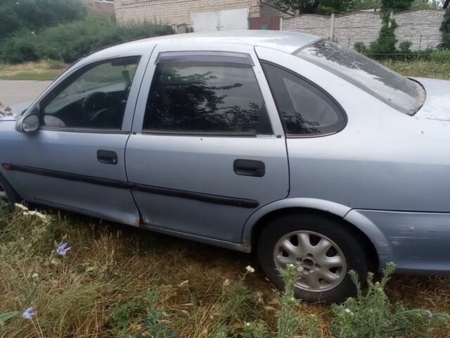 Синий Опель Вектра, объемом двигателя 0 л и пробегом 423 тыс. км за 1456 $, фото 3 на Automoto.ua