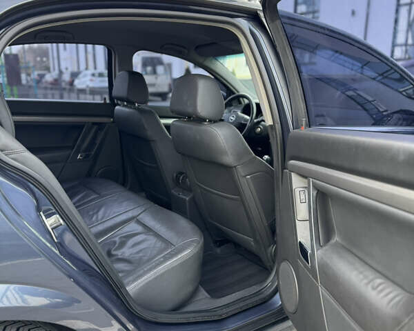 Синий Опель Вектра, объемом двигателя 2.2 л и пробегом 187 тыс. км за 6999 $, фото 18 на Automoto.ua