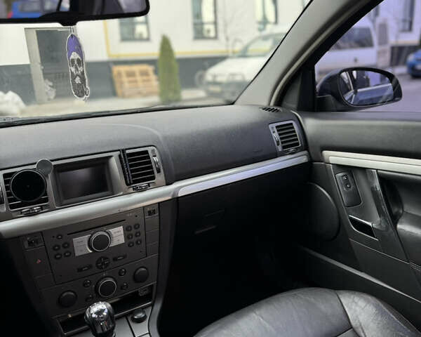 Синий Опель Вектра, объемом двигателя 2.2 л и пробегом 187 тыс. км за 6999 $, фото 20 на Automoto.ua