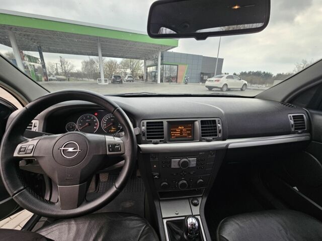 Синий Опель Вектра, объемом двигателя 2.2 л и пробегом 272 тыс. км за 6500 $, фото 5 на Automoto.ua