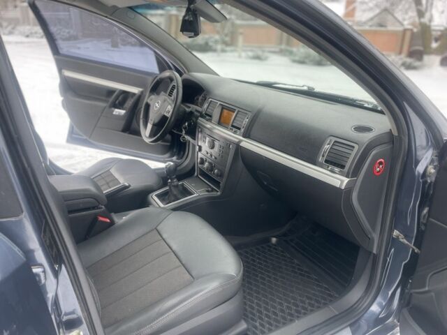 Синий Опель Вектра, объемом двигателя 2.2 л и пробегом 185 тыс. км за 5300 $, фото 13 на Automoto.ua