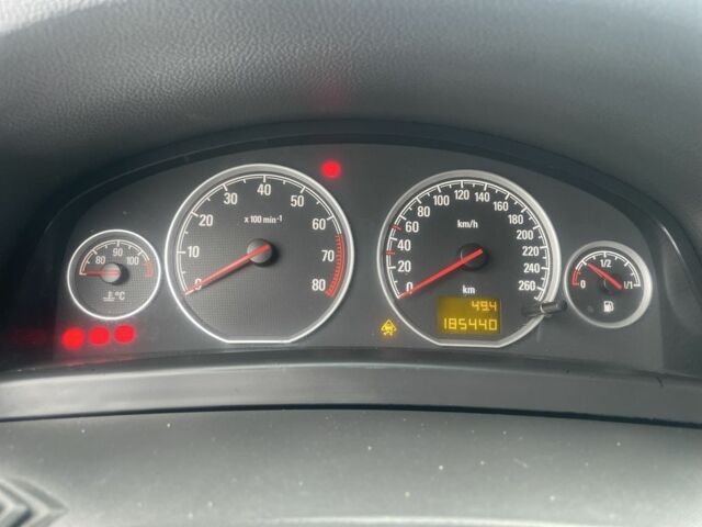 Синий Опель Вектра, объемом двигателя 2.2 л и пробегом 185 тыс. км за 5300 $, фото 15 на Automoto.ua