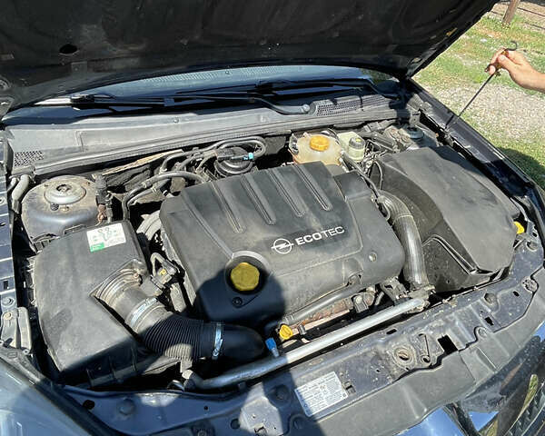 Синий Опель Вектра, объемом двигателя 1.91 л и пробегом 306 тыс. км за 6000 $, фото 14 на Automoto.ua