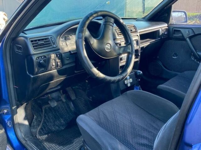 Синий Опель Вектра, объемом двигателя 1.6 л и пробегом 350 тыс. км за 1400 $, фото 8 на Automoto.ua