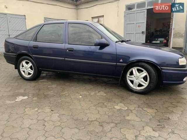 Синій Опель Вектра, об'ємом двигуна 2 л та пробігом 336 тис. км за 1100 $, фото 7 на Automoto.ua