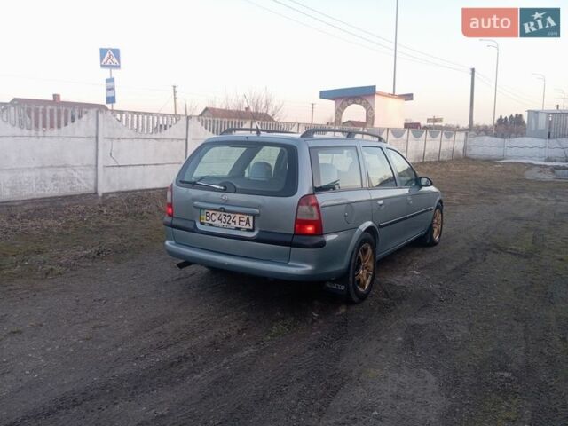 Синий Опель Вектра, объемом двигателя 1.79 л и пробегом 329 тыс. км за 1750 $, фото 6 на Automoto.ua