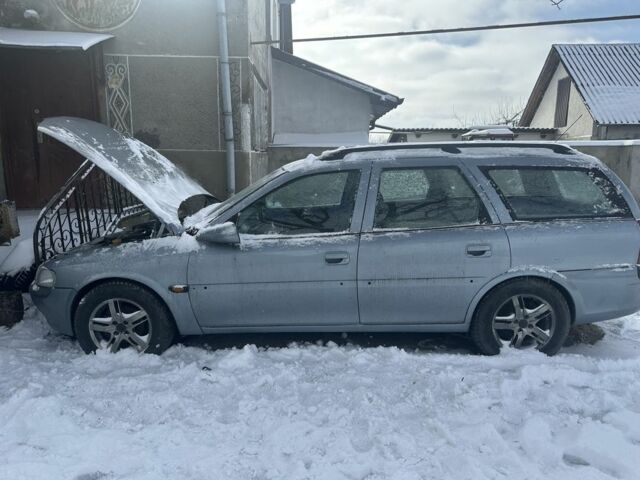 Синій Опель Вектра, об'ємом двигуна 1.8 л та пробігом 300 тис. км за 1001 $, фото 6 на Automoto.ua