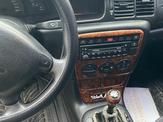 Синий Опель Вектра, объемом двигателя 2 л и пробегом 280 тыс. км за 1500 $, фото 3 на Automoto.ua