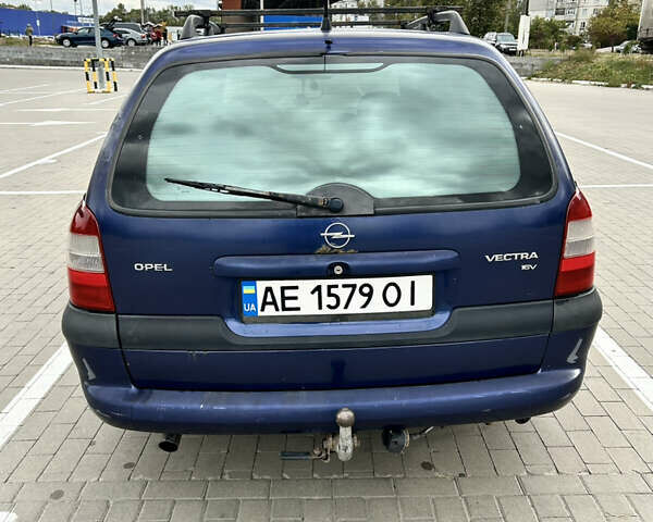 Синий Опель Вектра, объемом двигателя 1.6 л и пробегом 320 тыс. км за 1900 $, фото 4 на Automoto.ua
