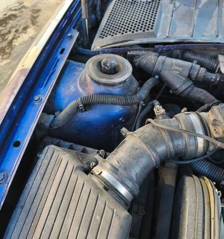 Синій Опель Вектра, об'ємом двигуна 1.8 л та пробігом 323 тис. км за 2500 $, фото 13 на Automoto.ua