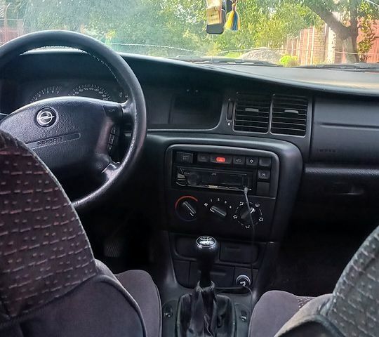 Синий Опель Вектра, объемом двигателя 2 л и пробегом 0 тыс. км за 2000 $, фото 4 на Automoto.ua