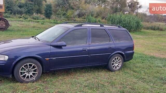 Синий Опель Вектра, объемом двигателя 2 л и пробегом 320 тыс. км за 2500 $, фото 4 на Automoto.ua