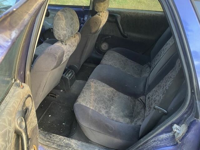 Синий Опель Вектра, объемом двигателя 1.6 л и пробегом 300 тыс. км за 1100 $, фото 8 на Automoto.ua