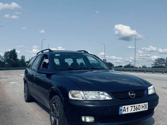 Опель Вектра 1997 у Бердичеве на Automoto.ua Синій Опель Вектра, об'ємом двигуна 1.6 л та пробігом 505 тис. км за 2400 $, фото 5 на Automoto.ua