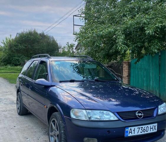 Опель Вектра 1997 у Бердичеве на Automoto.ua Синій Опель Вектра, об'ємом двигуна 1.6 л та пробігом 505 тис. км за 2400 $, фото 6 на Automoto.ua