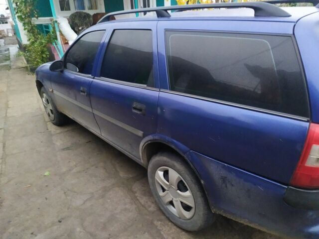 Синий Опель Вектра, объемом двигателя 2 л и пробегом 300 тыс. км за 2000 $, фото 4 на Automoto.ua