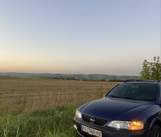 Опель Вектра 1997 у Бердичеве на Automoto.ua Синій Опель Вектра, об'ємом двигуна 1.6 л та пробігом 505 тис. км за 2400 $, фото 2 на Automoto.ua