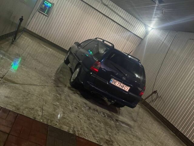 Синий Опель Вектра, объемом двигателя 1.8 л и пробегом 495 тыс. км за 3000 $, фото 1 на Automoto.ua