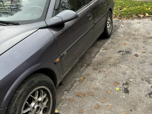 Синий Опель Вектра, объемом двигателя 1.8 л и пробегом 3 тыс. км за 1400 $, фото 2 на Automoto.ua