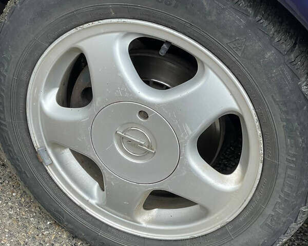 Синій Опель Вектра, об'ємом двигуна 1.6 л та пробігом 400 тис. км за 1900 $, фото 7 на Automoto.ua