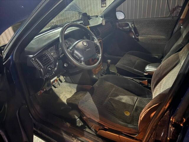 Синий Опель Вектра, объемом двигателя 1.8 л и пробегом 495 тыс. км за 3000 $, фото 2 на Automoto.ua