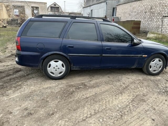 Синій Опель Вектра, об'ємом двигуна 1.8 л та пробігом 280 тис. км за 2200 $, фото 5 на Automoto.ua