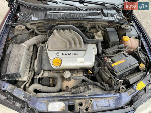Синій Опель Вектра, об'ємом двигуна 1.6 л та пробігом 400 тис. км за 1900 $, фото 8 на Automoto.ua