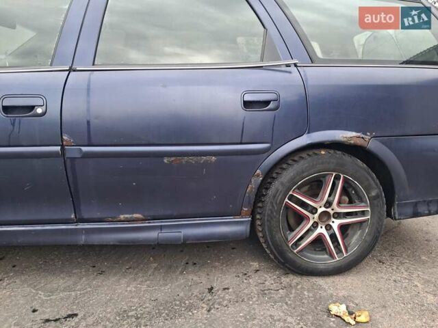 Синій Опель Вектра, об'ємом двигуна 2 л та пробігом 400 тис. км за 2300 $, фото 8 на Automoto.ua