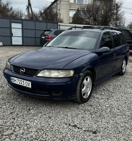 Синий Опель Вектра, объемом двигателя 1.8 л и пробегом 185 тыс. км за 2100 $, фото 3 на Automoto.ua