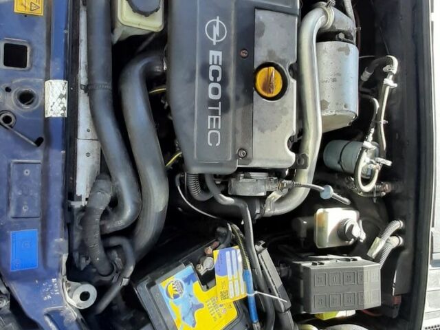 Синий Опель Вектра, объемом двигателя 0 л и пробегом 348 тыс. км за 1900 $, фото 10 на Automoto.ua