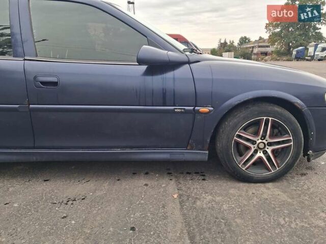Синій Опель Вектра, об'ємом двигуна 2 л та пробігом 400 тис. км за 2300 $, фото 11 на Automoto.ua