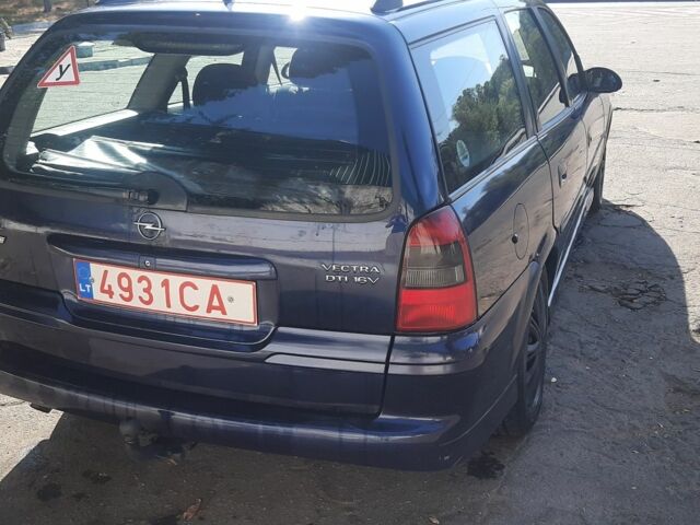 Синий Опель Вектра, объемом двигателя 0 л и пробегом 348 тыс. км за 1900 $, фото 1 на Automoto.ua
