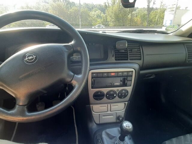 Синий Опель Вектра, объемом двигателя 0 л и пробегом 348 тыс. км за 1900 $, фото 2 на Automoto.ua