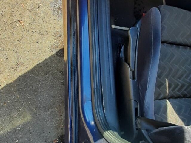 Синий Опель Вектра, объемом двигателя 0 л и пробегом 348 тыс. км за 1900 $, фото 7 на Automoto.ua