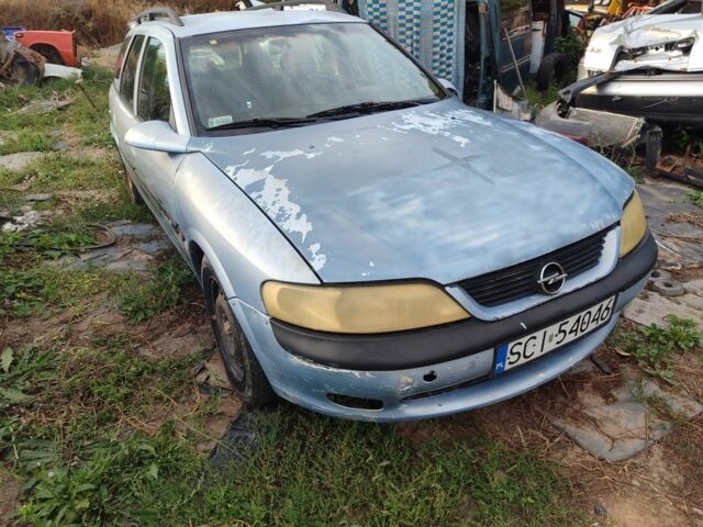 Синій Опель Вектра, об'ємом двигуна 0 л та пробігом 300 тис. км за 945 $, фото 2 на Automoto.ua