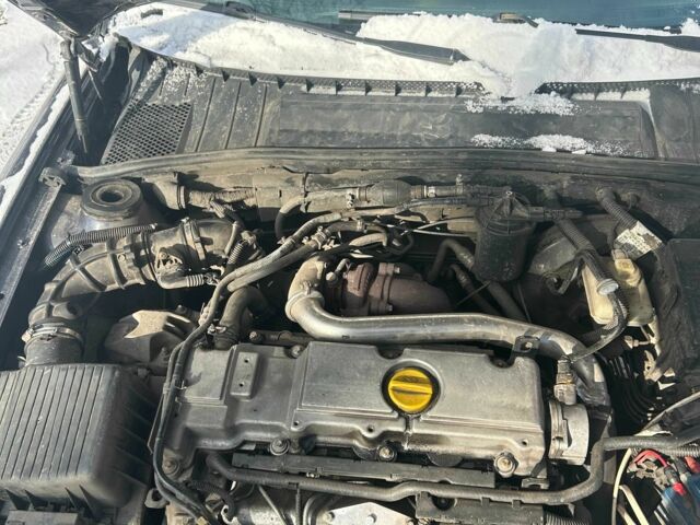 Синий Опель Вектра, объемом двигателя 2 л и пробегом 433 тыс. км за 2100 $, фото 5 на Automoto.ua