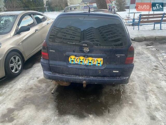 Синий Опель Вектра, объемом двигателя 2 л и пробегом 500 тыс. км за 462 $, фото 3 на Automoto.ua