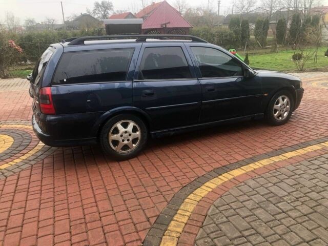 Опель Вектра 2000 в Стрые на Automoto.ua Синий Опель Вектра, объемом двигателя 0 л и пробегом 250 тыс. км за 1200 $, фото 1 на Automoto.ua