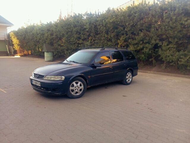 Синий Опель Вектра, объемом двигателя 2.2 л и пробегом 377 тыс. км за 1500 $, фото 14 на Automoto.ua