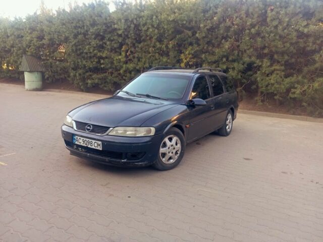 Синий Опель Вектра, объемом двигателя 2.2 л и пробегом 377 тыс. км за 1500 $, фото 15 на Automoto.ua