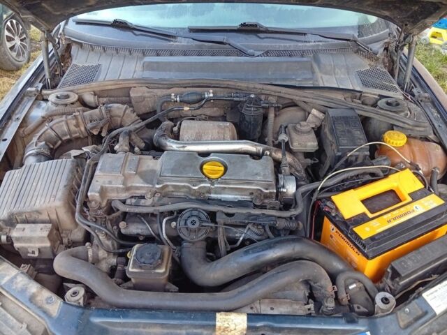 Синий Опель Вектра, объемом двигателя 2 л и пробегом 300 тыс. км за 750 $, фото 7 на Automoto.ua