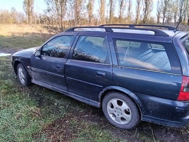 Опель Вектра 2000 в Владимирце на Automoto.ua Синий Опель Вектра, объемом двигателя 1.6 л и пробегом 555 тыс. км за 1750 $, фото 2 на Automoto.ua