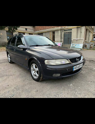 Синий Опель Вектра, объемом двигателя 2 л и пробегом 437 тыс. км за 2100 $, фото 5 на Automoto.ua