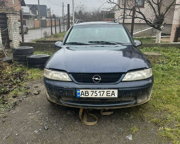 Синий Опель Вектра, объемом двигателя 1.8 л и пробегом 223 тыс. км за 750 $, фото 1 на Automoto.ua